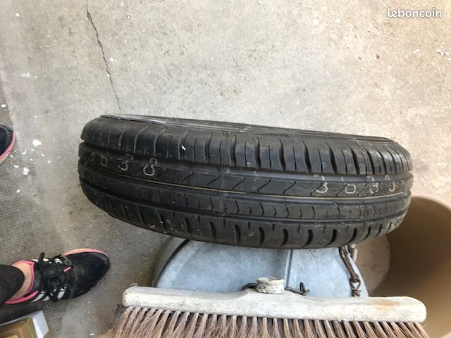 Pneu 155/80R13 79T (image 2)