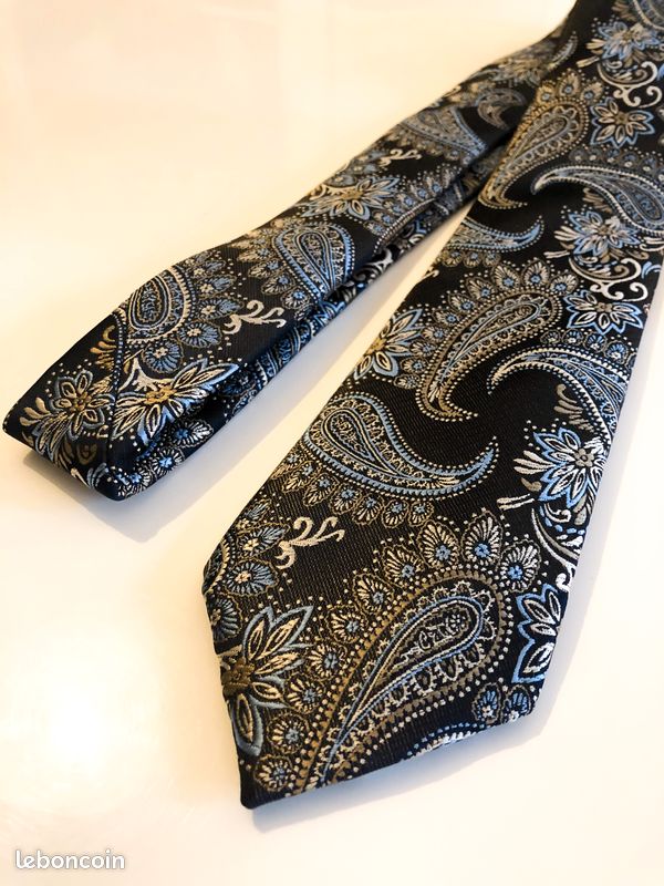 Cravate à motif « Paisley » bleu (image 1)