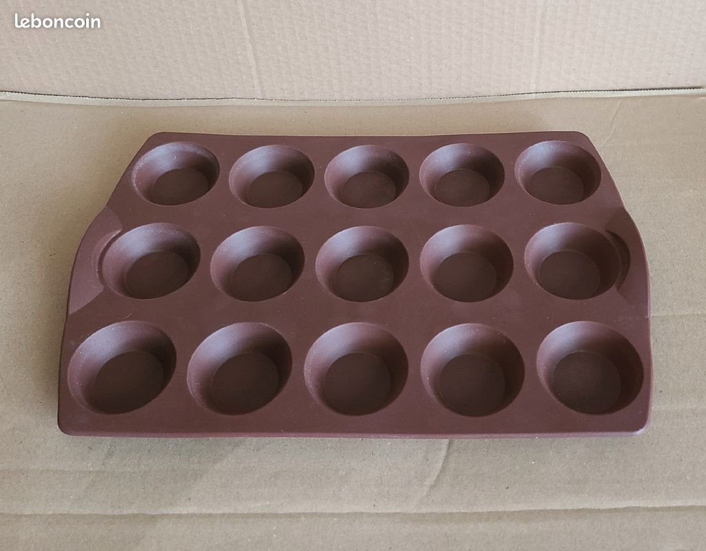 Moule à Mini Tartelettes silicone avec découpoir Tupperware neuf (image 4)