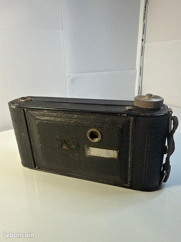 Appareil photo à soufflet 6X9. Marque Lumière 1936 F:120 1.6