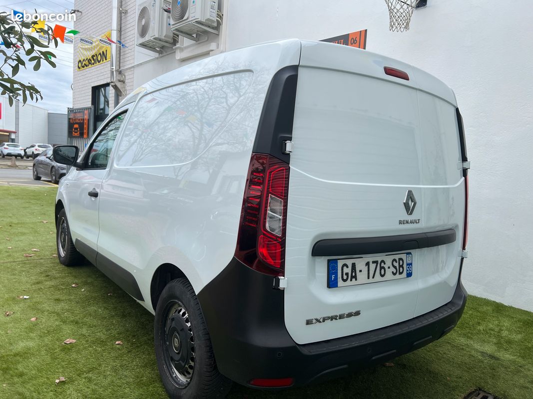 Renault Kangoo Express Van dci Confort 9500 HT (image 2)