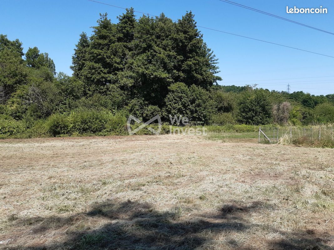 Terrain 880 m² · à Bourg · 880 m² · 40 000 €