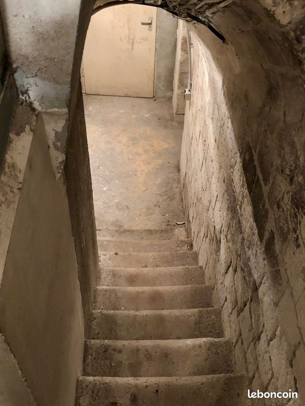 Cave 4m2 (image 1)