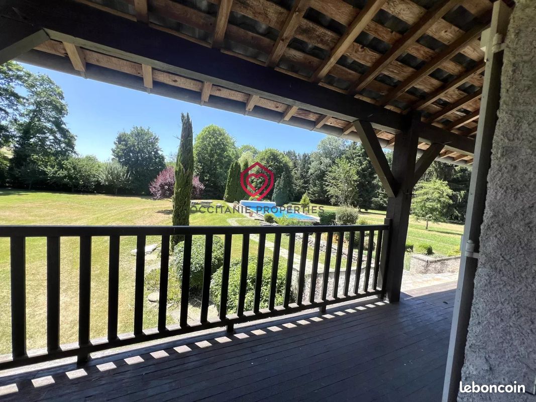 Propriété 7 pièces 228 m² (image 16)