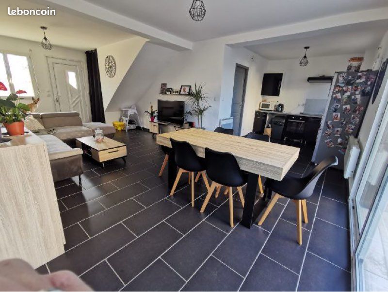 Maison 4 pièces 85 m² · à Montfrin · 85 m² · 950 €