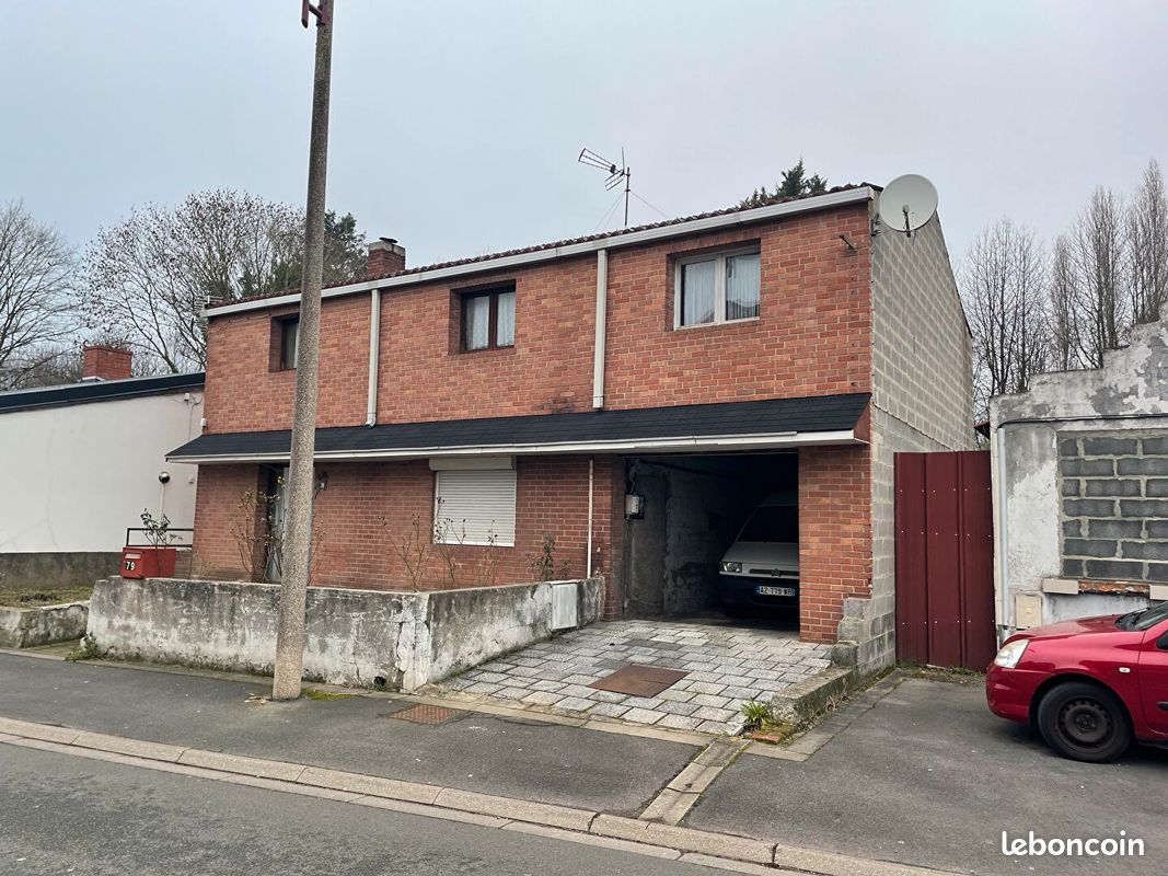 Maison 9 pièces 145 m² · à Noyelles-sous-Lens · 145 m² · 125 000 €