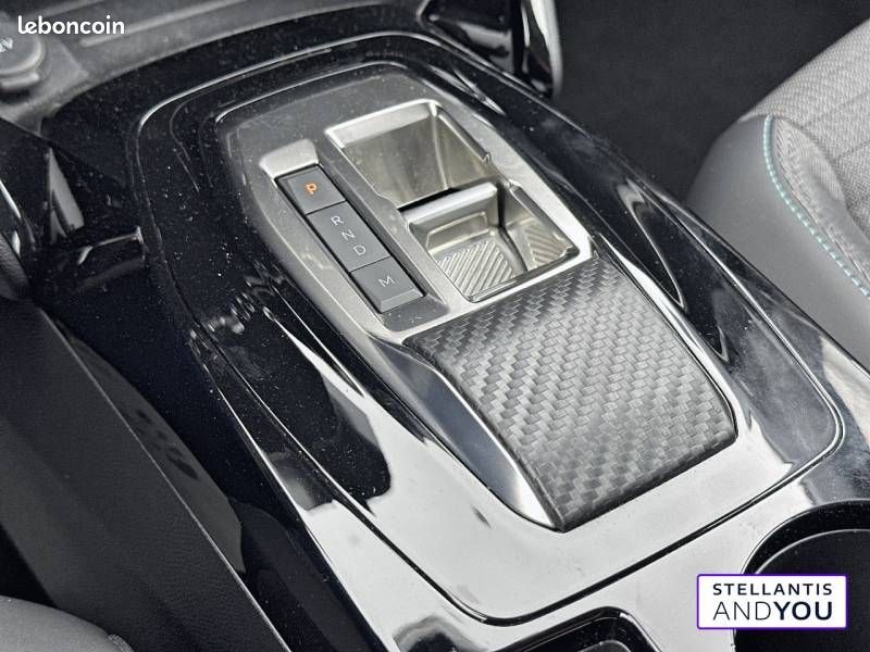 Peugeot 208 PureTech 100 S&S EAT8 Allure Pack (image 31)