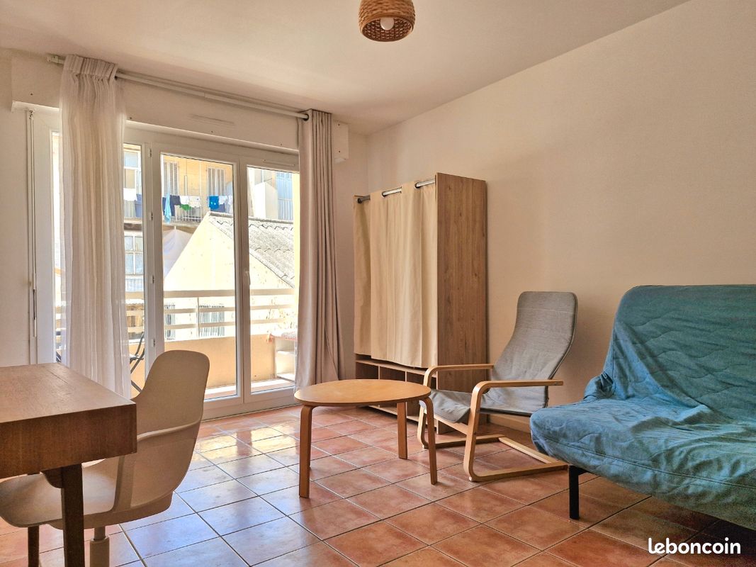 Appartement 1 pièce 27 m² · à Marseille · 27 m² · 660 €