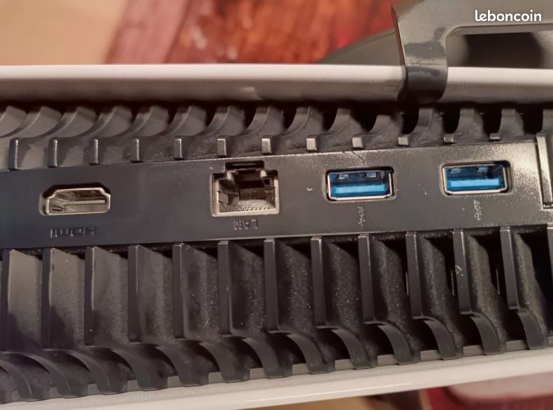 Sony Playstation 5 PS5 avec lecteur BluRay Très bon état