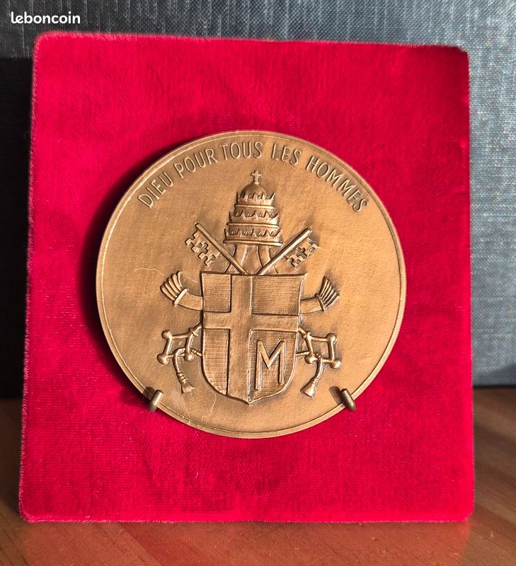 MÉDAILLE EN BRONZE Signé Chabaud.f Dia 40mm Env Avec Ecrin EUR 15,00 MÉDAILLE EN BRONZE Signé Chabaud.f Dia 40mm Env Avec Ecrin EUR 15,00