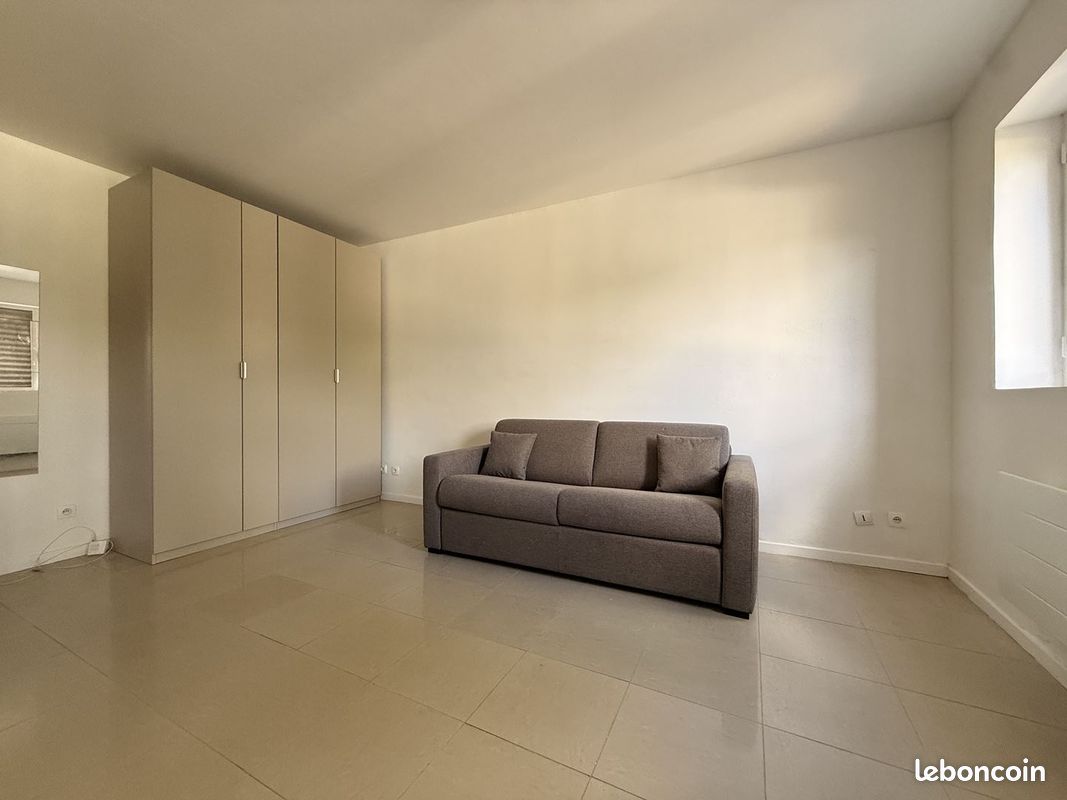 Appartement 1 pièce 21 m² · à Vitry-sur-Seine · 21 m² · 890 €