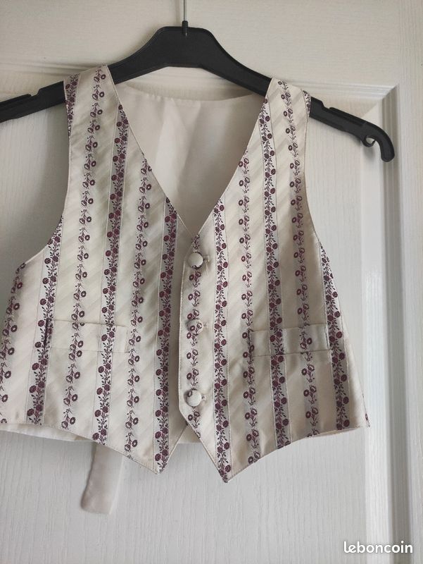 Gilet de cérémonie (image 1)