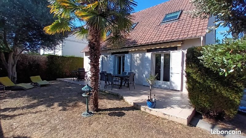 Maison 8 pièces 140 m² · à Sainte-Geneviève-des-Bois · 140 m² · 499 000 €