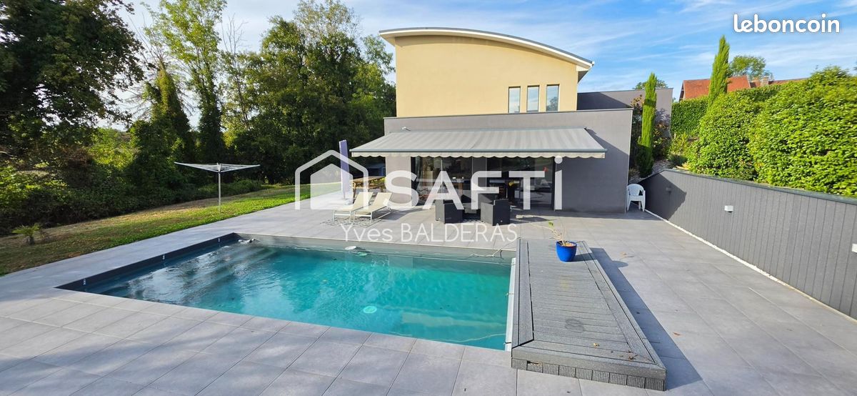 Maison 6 pièces 160 m² · à Ferrières-les-Bois · 160 m² · 479 000 €