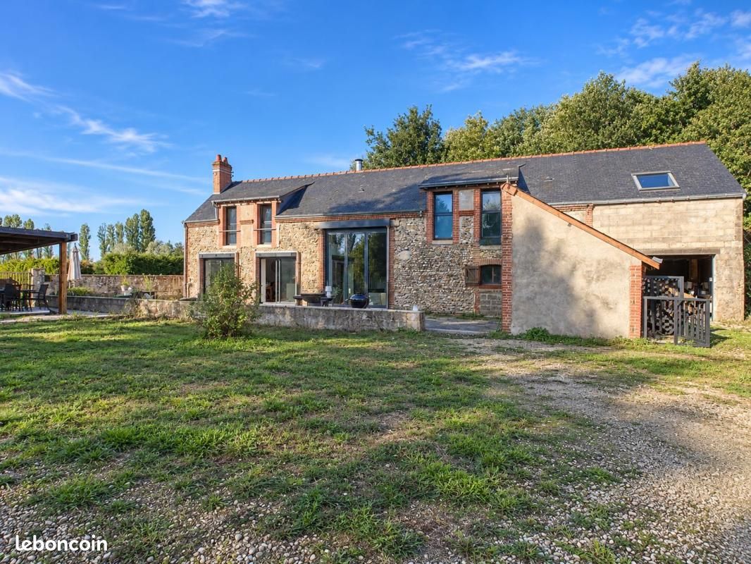 Maison 5 pièces 148 m² · à Ouzouer-sur-Loire · 148 m² · 234 000 €