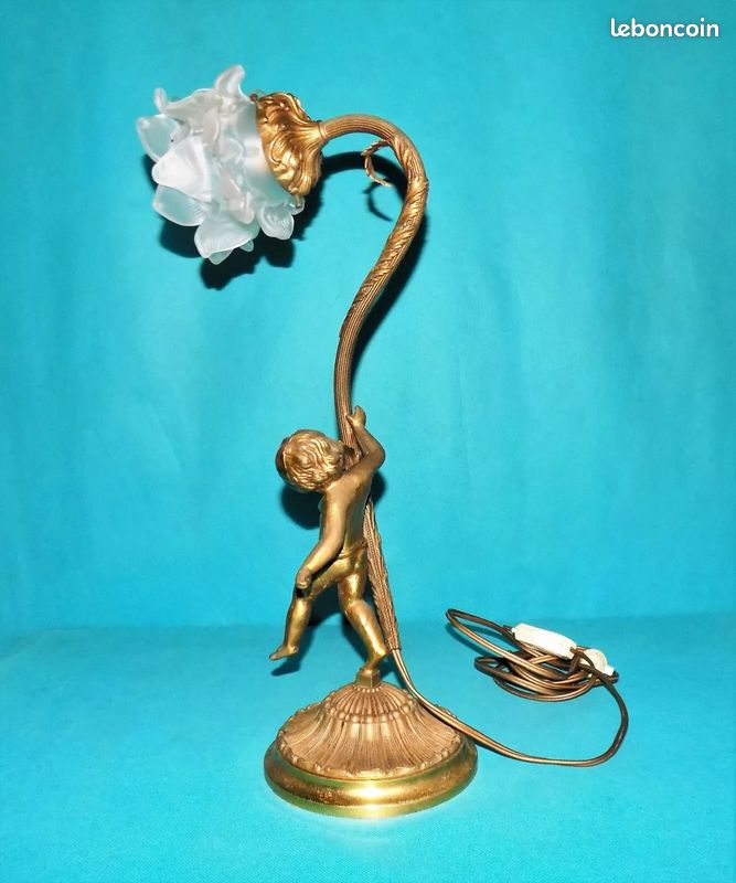 Lampe ancienne en laiton avec verre tulipe et ange hauteur 45 cm poids 2,4 kg (image 5)