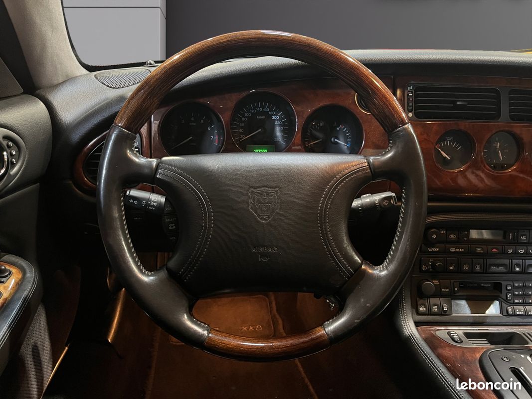 JAGUAR XK8 4.0 V8 BA 294Ch Garantie 12 mois (image 10)