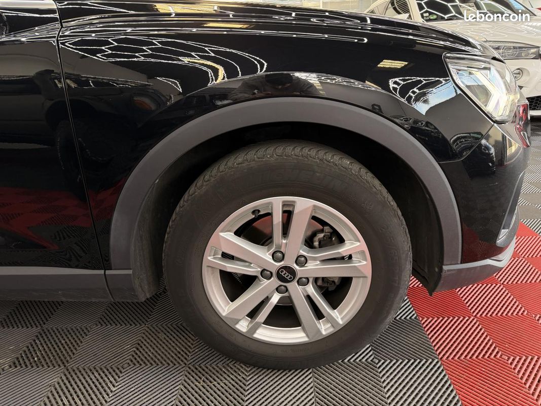 AUDI Q3 (315 euros/mois) Business Line 35 TFSI 150CV S-tronic CAMERA CARPLAY (image 26)