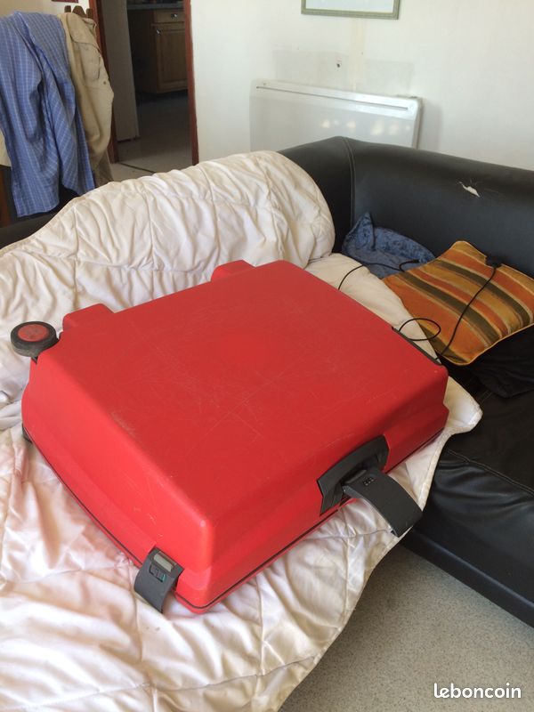 Valise avec roues (image 2)