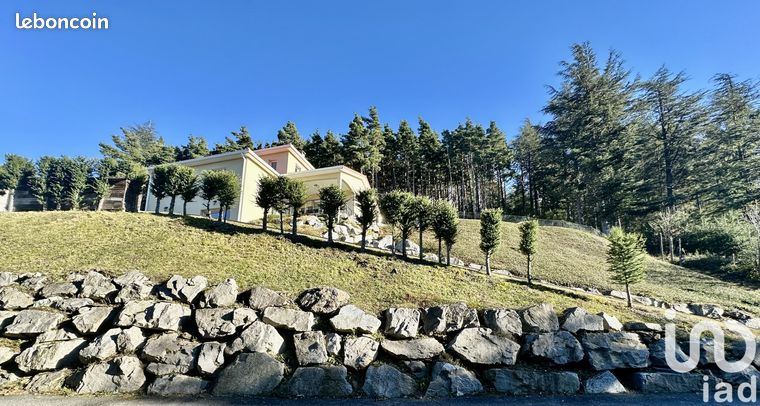 Maison 5 pièces 147 m²