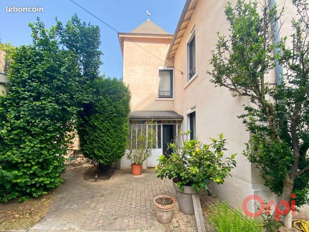 Maison 7 pièces 140 m² — 14