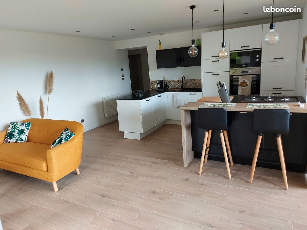 Appartement 2 pièces 65 m² · à Miribel · 65 m² · 1 050 €/mois