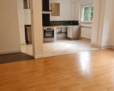 Appartement lumineux de 74 m2 à louer à LILLE