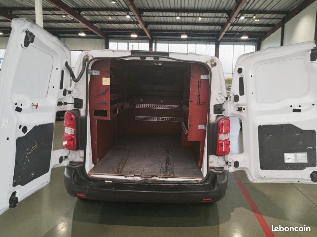 CITROEN JUMPY M 1.6 BlueHDi - 95 III FOURGON Club PHASE 1 (image 9)