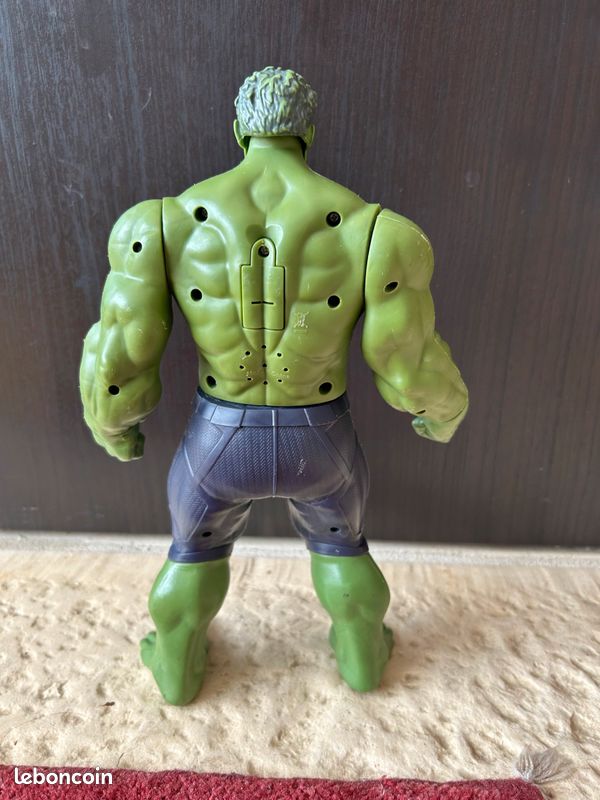 HULK Figurine (image 2)