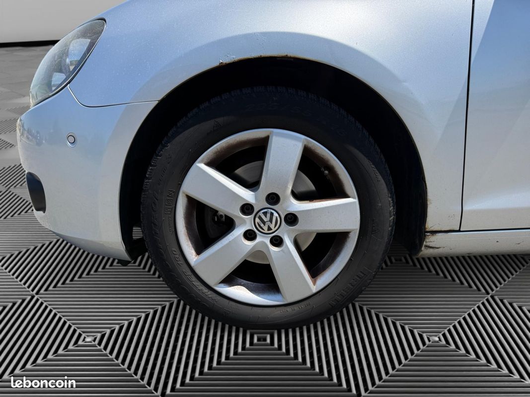 VOLKSWAGEN GOLF 6 1.6 TDi 16v 105cv / Clim auto / Kit distribution ok (image 21)