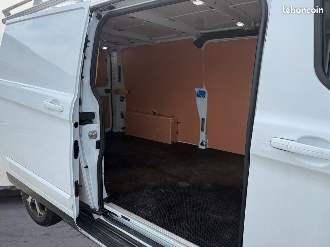 FORD TRANSIT CUSTOM 300 2.0 170 ch L2H1 LONG ACTIVE BVA - ATTELAGE - GALLERIE - CAMERA (image 15)
