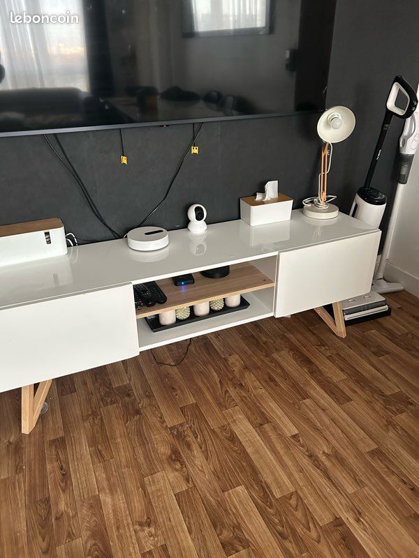 Table et meuble télé (image 8)