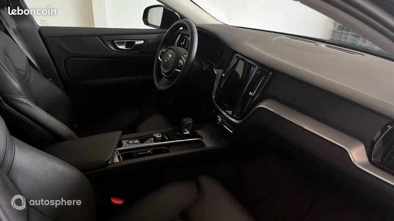Volvo V60 B4 197ch Plus Style Dark DCT 7 (image 15)