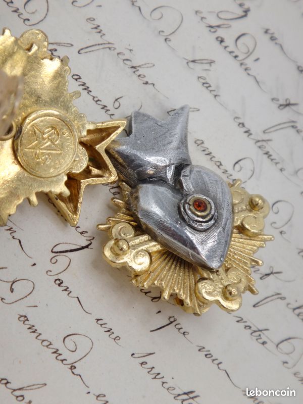 Boucles D'oreille Clip Cœur Vintage - Couleur Or Et Argent - Très Bon état Occasion