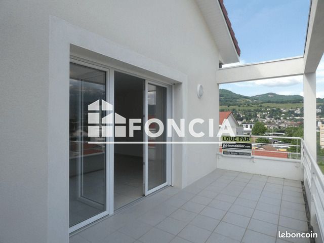 Appartement 3 pièces 69 m² · à Voiron · 69 m² · 881 €