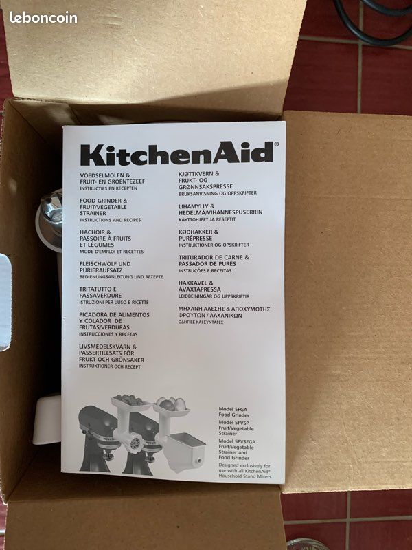 Ensemble kitchenaid hachoir et passoire à fruits et légumes neuf (image 11)