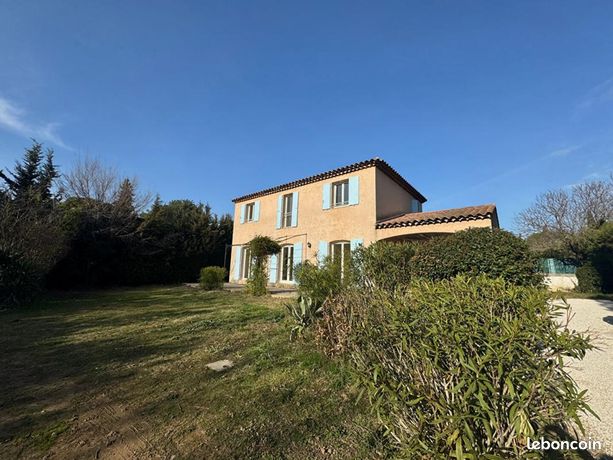 Villa 4 pièces 137 m²
