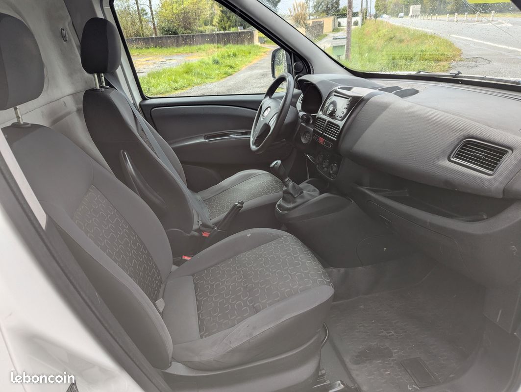 Grand Fiat doblo 1.3 mjtd 90cv occamobile 64 pau (image 4)