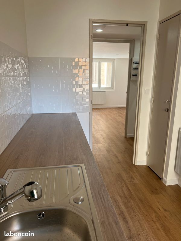 Appartement 3 pièces 56 m² · à Toulon · 56 m² · 905 €/mois