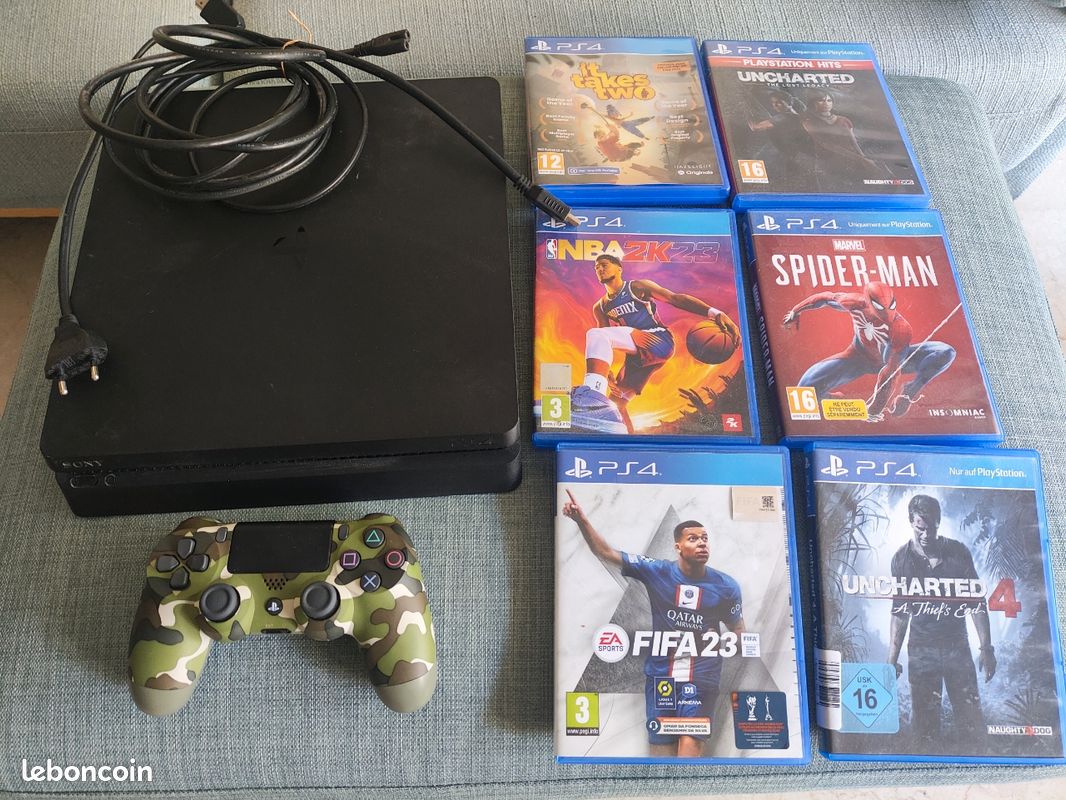 Console Sony PS4 Slim 500Go Noire - Occasion Bon état