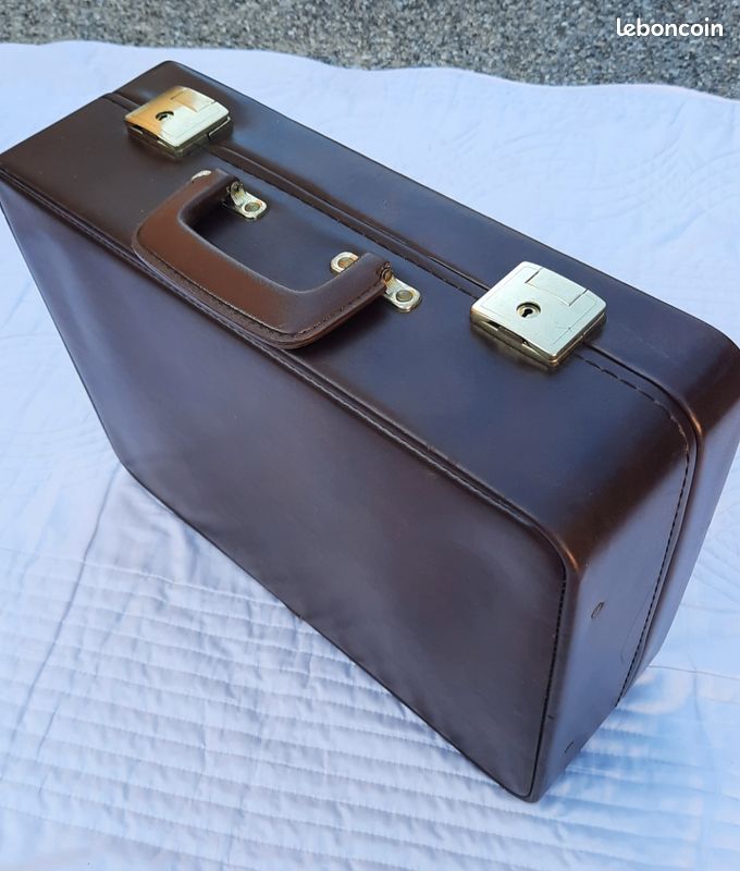 Malette de toilette année 1960 des Ets Superior Besançon (image 4)