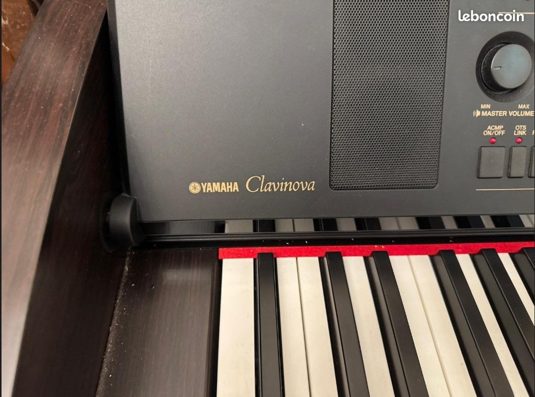 Piano yamaha clavinova cvp-305 (image 18)