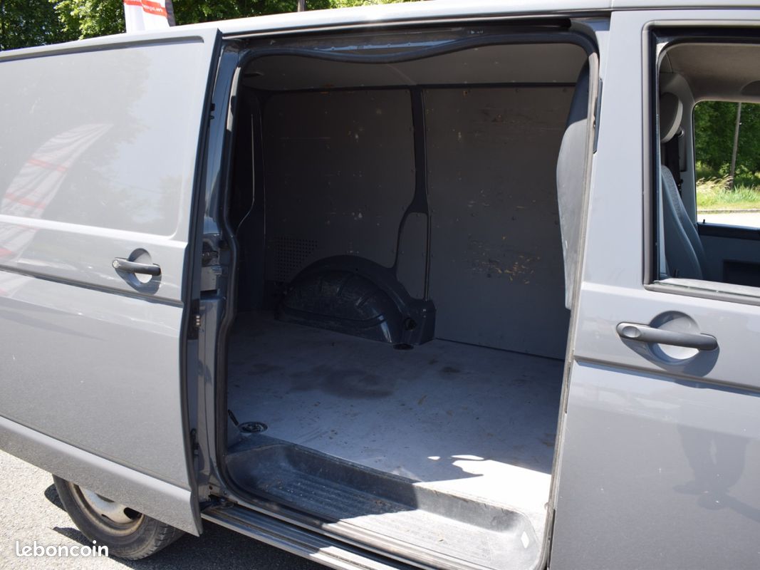 VOLKSWAGEN TRANSPORTER FOURGON TOLE 2.8T T5 4MOTION 2.0 BiTDI 180 CV / ORIGINE FRANCE / ATTELAGE (image 12)