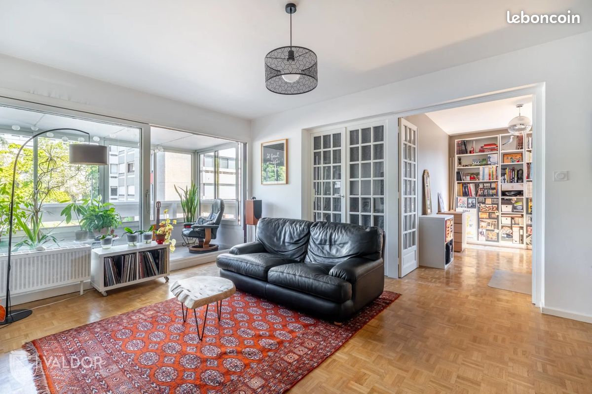 Appartement 5 pièces 93 m² · à Caluire-Et-Cuire · 93 m² · 290 000 €