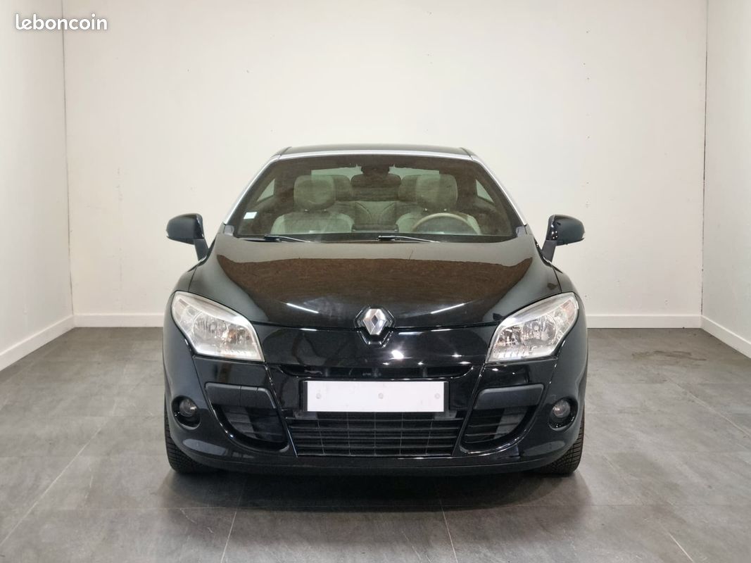 Renault Megane Coupé Cabriolet 2.0 DCi 160ch / Intérieur beige (image 2)