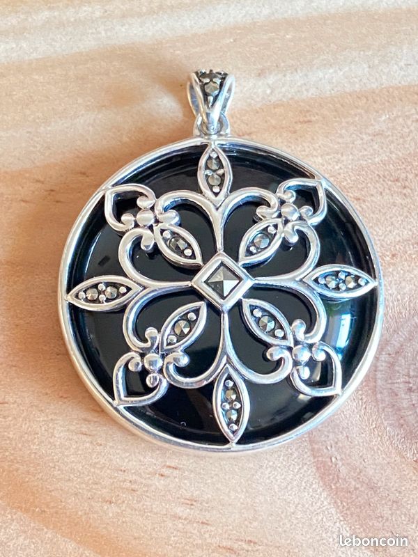 Pendentif en argent 925 avec onyx (image 1)