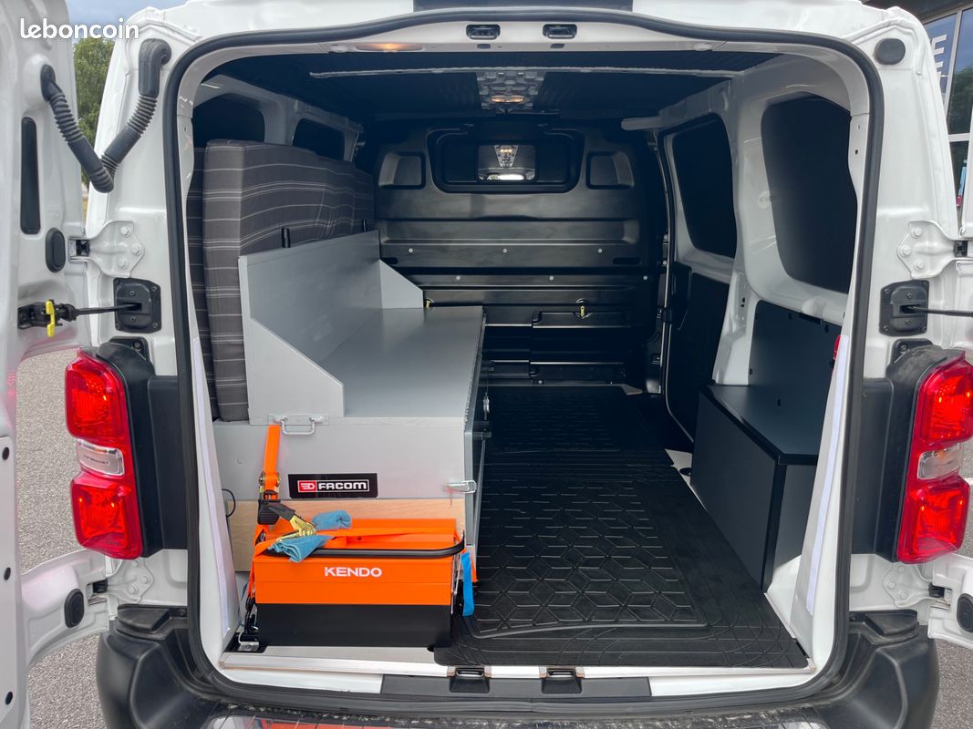 Citroen jumpy vu 2.0 bluehdi 145 ch m pack premium connect (image 8)