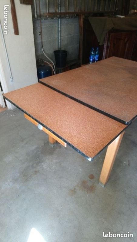 Table de cuisine en bois (image 2)