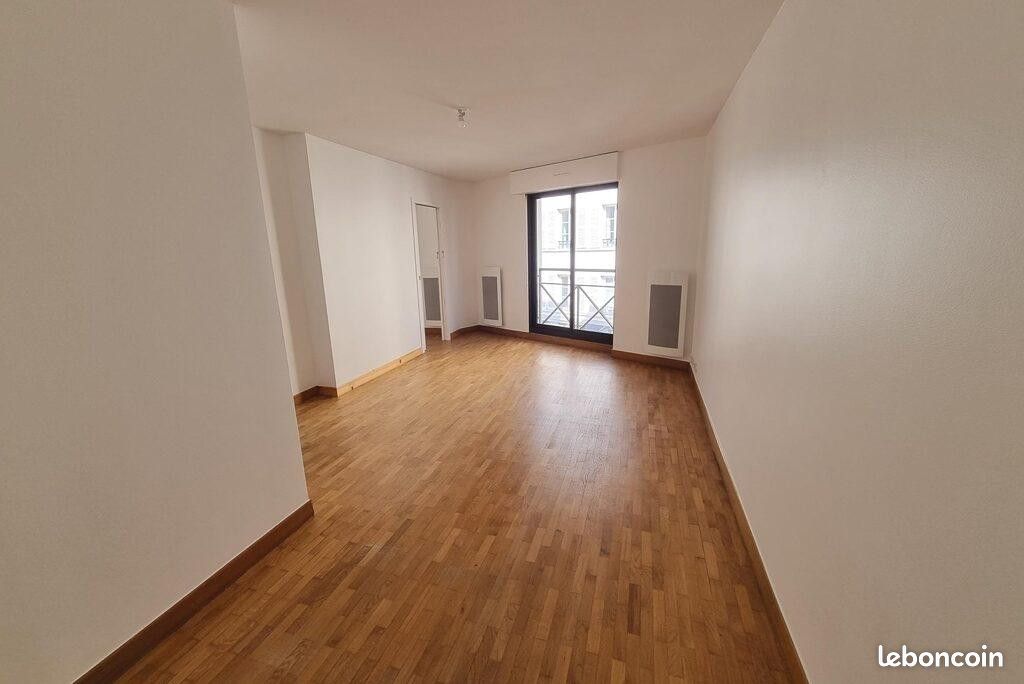 Appartement 2 pièces 43 m² · à Paris · 43 m² · 1 352 €/mois