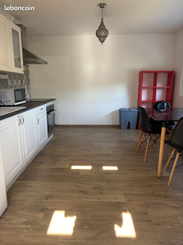 Appartement a louer bourgoin-jallieu - 2 pièce(s) - 40 m2 - Surfyn